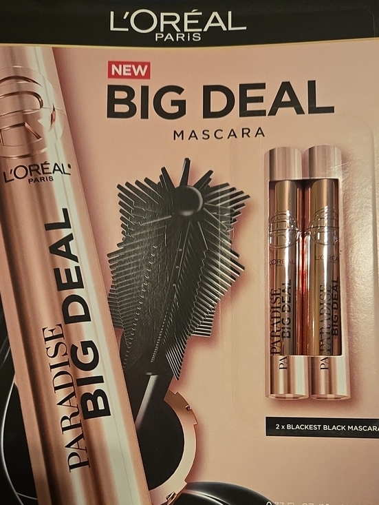 L'Oreal Other - L'Oreal Big Deal Mascara in Rose Gold and Black